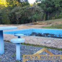 Lindo S�tio com Cachoeira