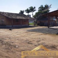 Im�vel com 03 Resid�ncias!