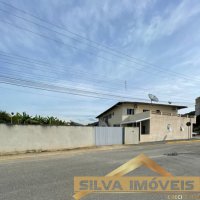 2 APARTAMENTOS COM 3 SALAS COMERCIAIS