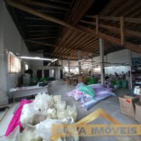 Casa + Galp�o