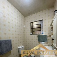 Casa em ponto comercial