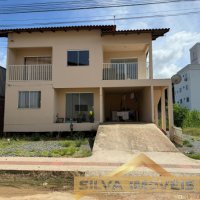Propriedade com 02 casas!