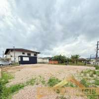 LOTE + CONTAINER 